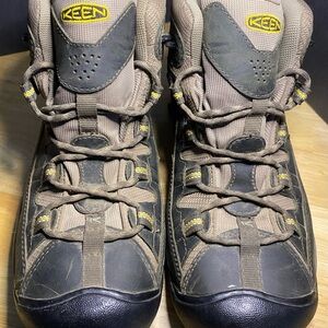 Keen Targhee II Men's Size 10 Olive Leather Waterproof Ankle Hiking Boot